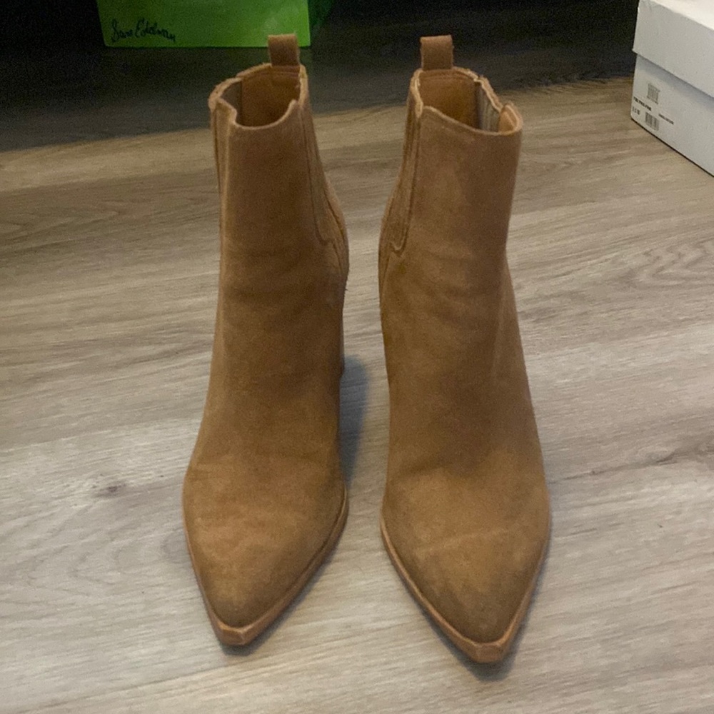 Marc Fisher tan suede booties